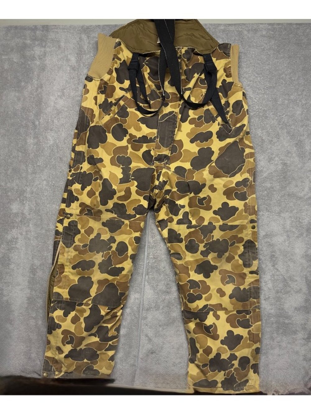 Vintage Columbia Bibs Mens Size L Camo Insulated Duck Hunting Overalls